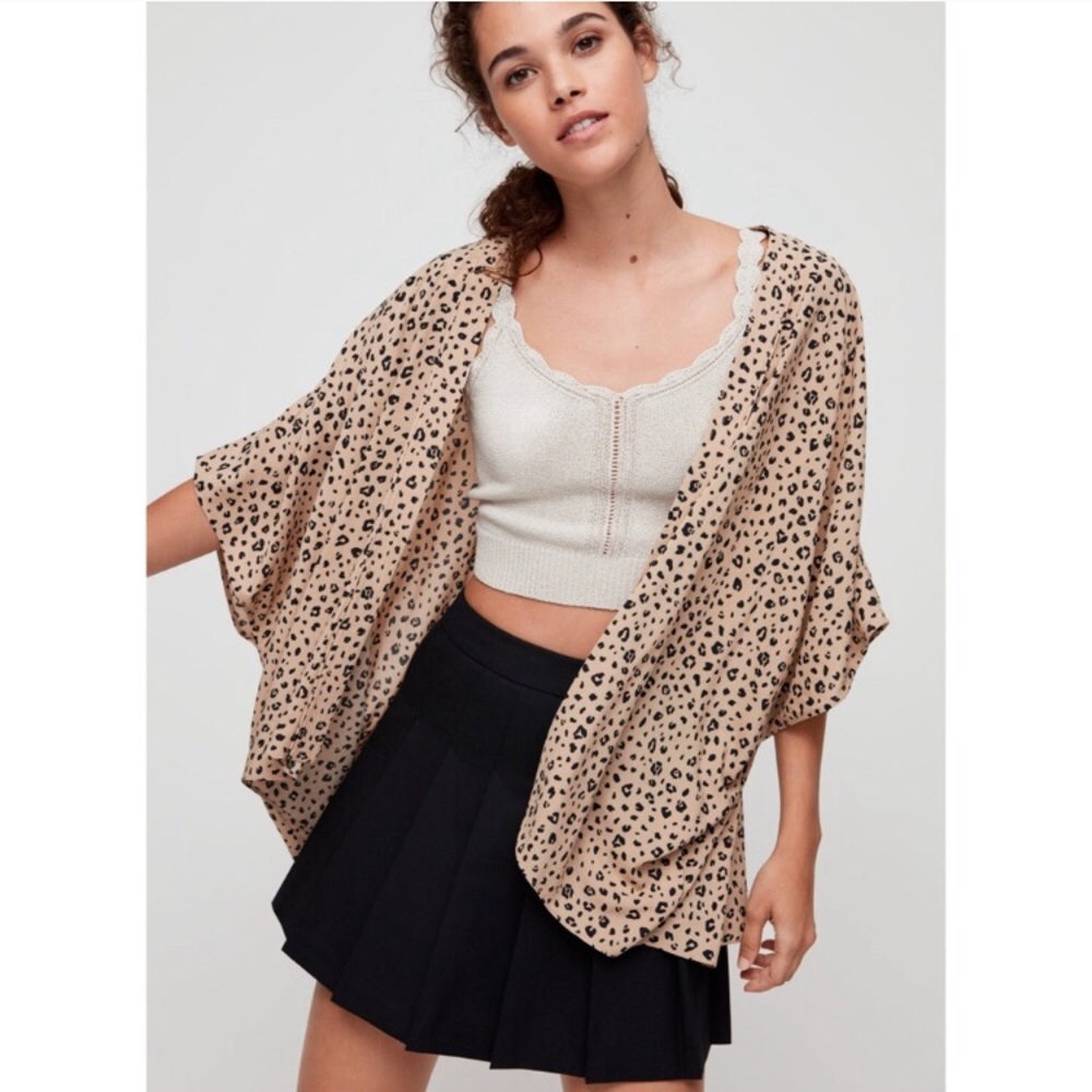 Aritzia Sunday Best resort tan cheetah print kimono xxs/xs oversz read!